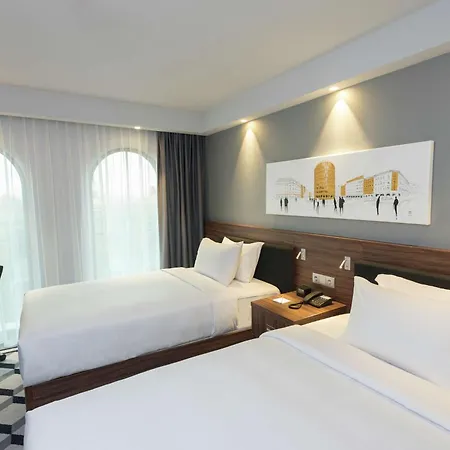 Hampton By Hilton Old Town 3* Poznań