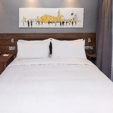 Hotel Hampton By Hilton Old Town