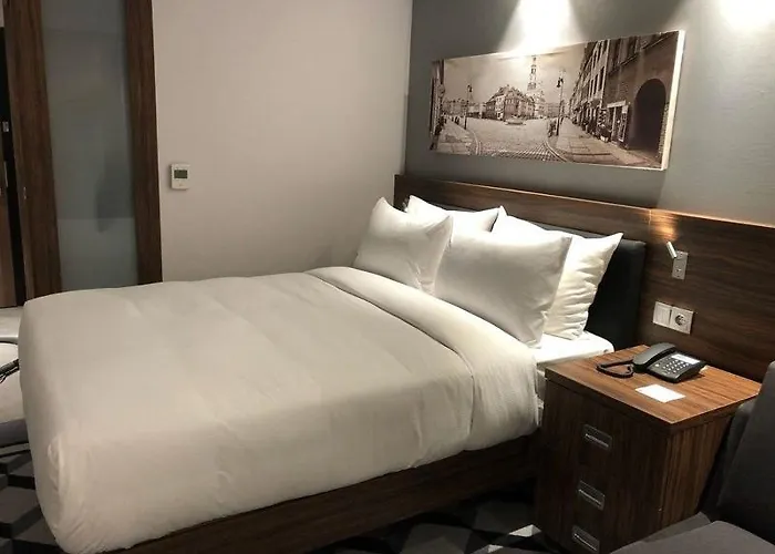 Ξενοδοχείο Hampton By Hilton Old Town 3*
