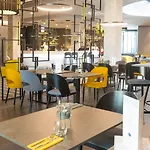Hampton By Hilton Old Town Hotel