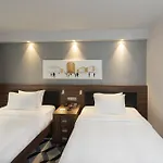 Hotel Hampton By Hilton Old Town 3*