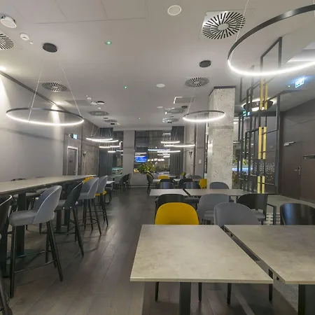 Hampton By Hilton Old Town 3* Poznań