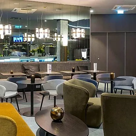 ホテル Hampton By Hilton Old Town