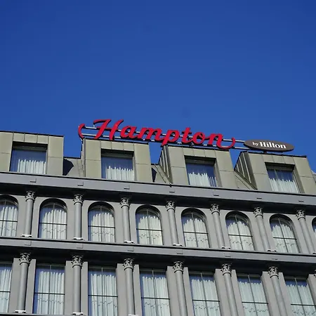 ホテル Hampton By Hilton Old Town 3*