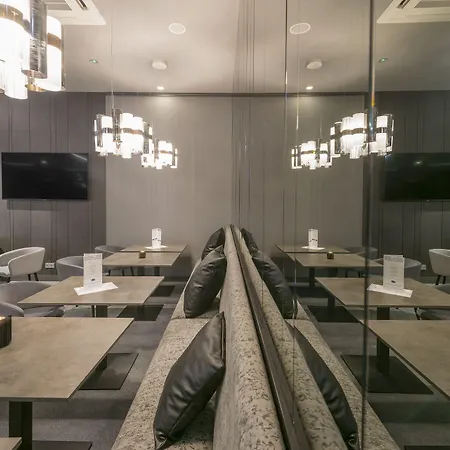 ホテル Hampton By Hilton Old Town