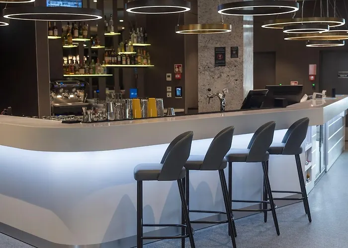 Отель Hampton By Hilton Old Town 3*