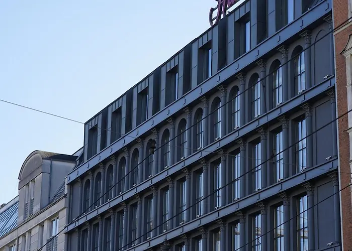 Отель Hampton By Hilton Old Town 3*