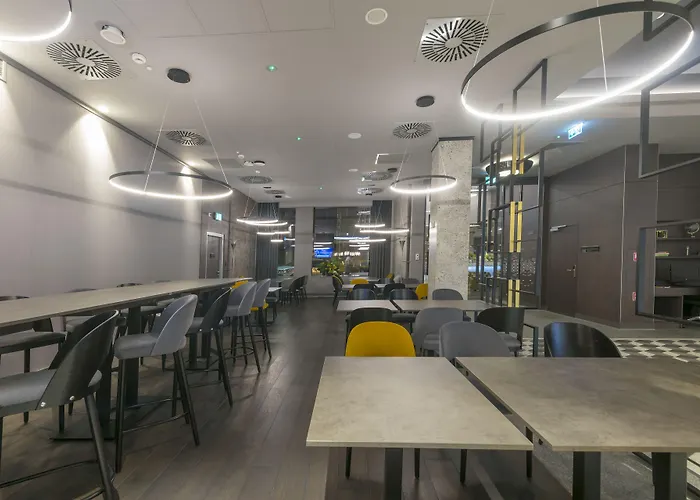 Hampton By Hilton Old Town 3* Познань