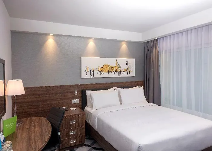 Hampton By Hilton Old Town Отель